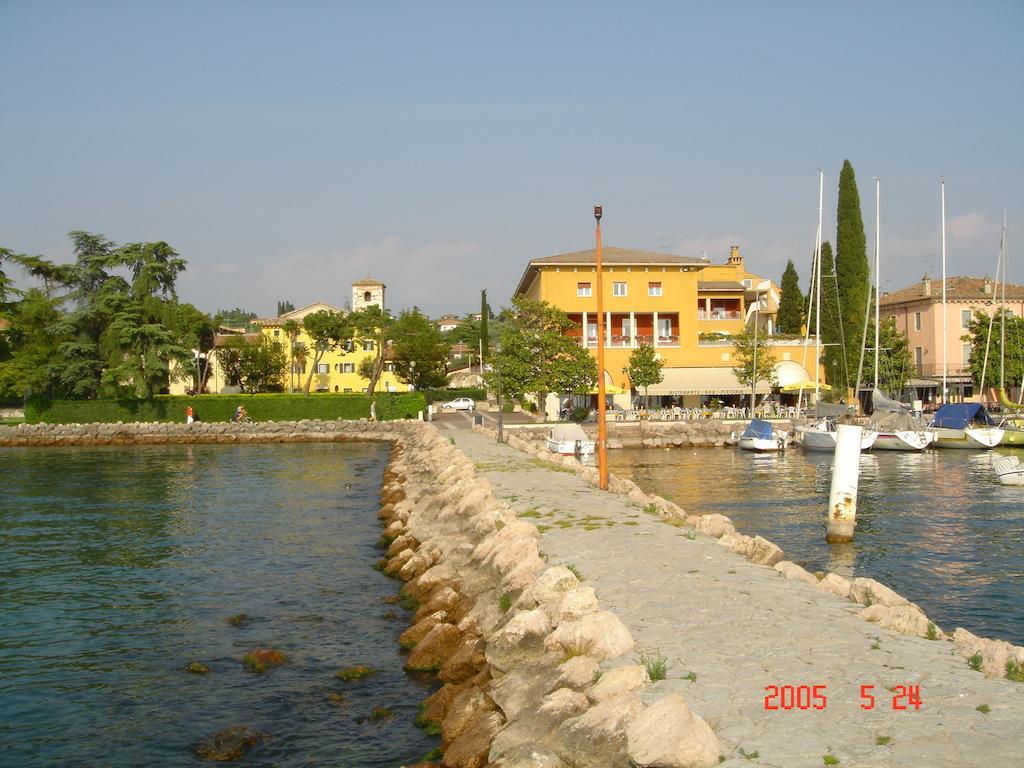 Hotel Vela D'Oro Dependence Bardolino Luaran gambar